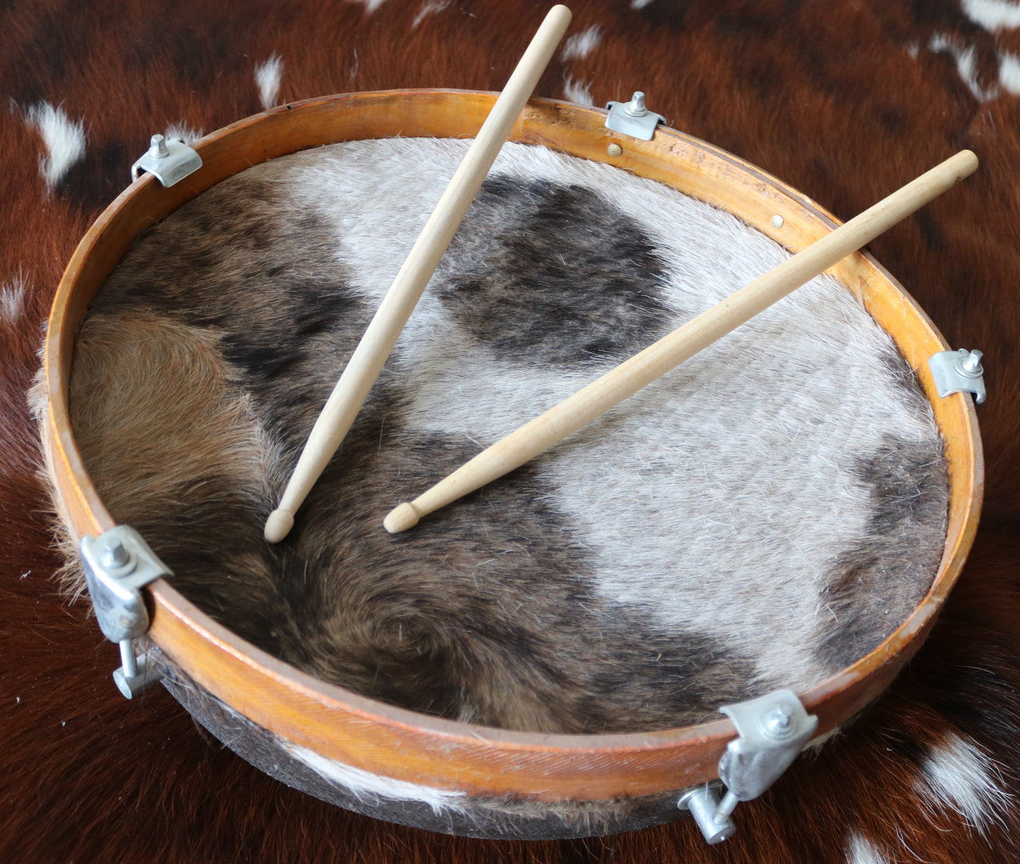 100242 16" Cowhide Drum Bombo Leguero - Tambour en peau de vache Bombo Leguero
