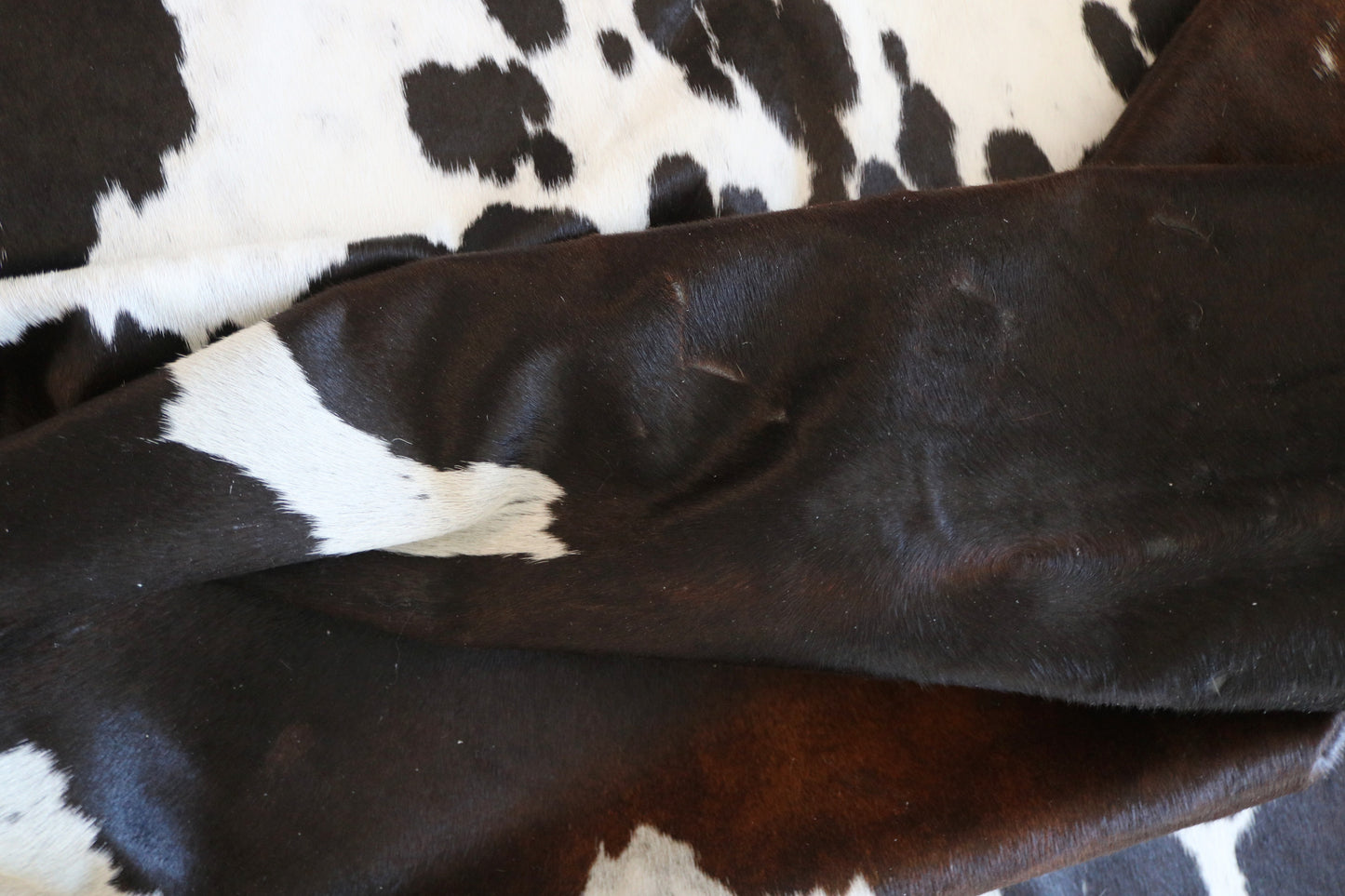 200613 - Cowhide Rug - Quebecuir Premium Collection
