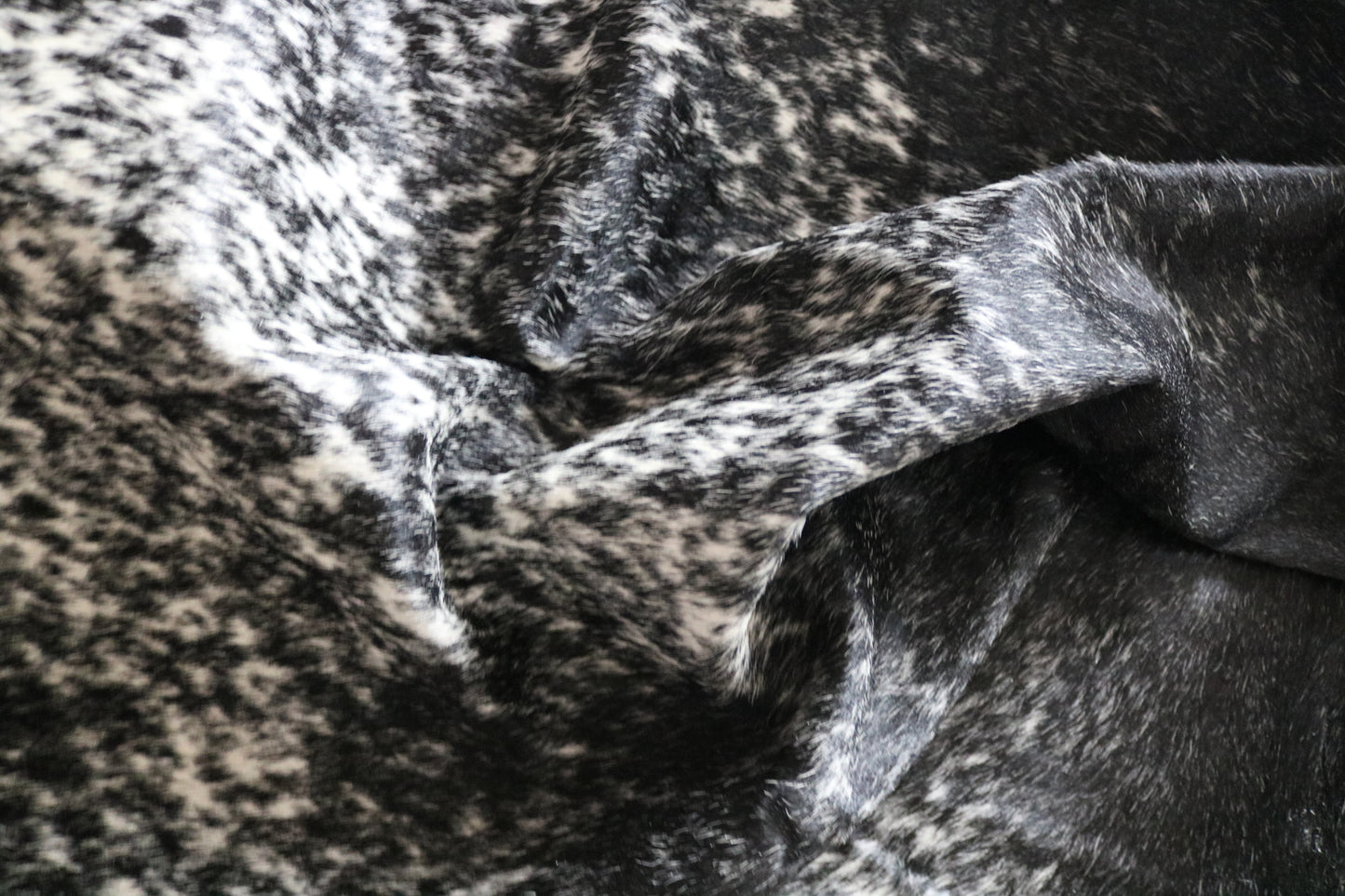 200623 - SUPER BIG SIZE XXXL TRICOLOR Cowhide Rug - Quebecuir Premium Collection