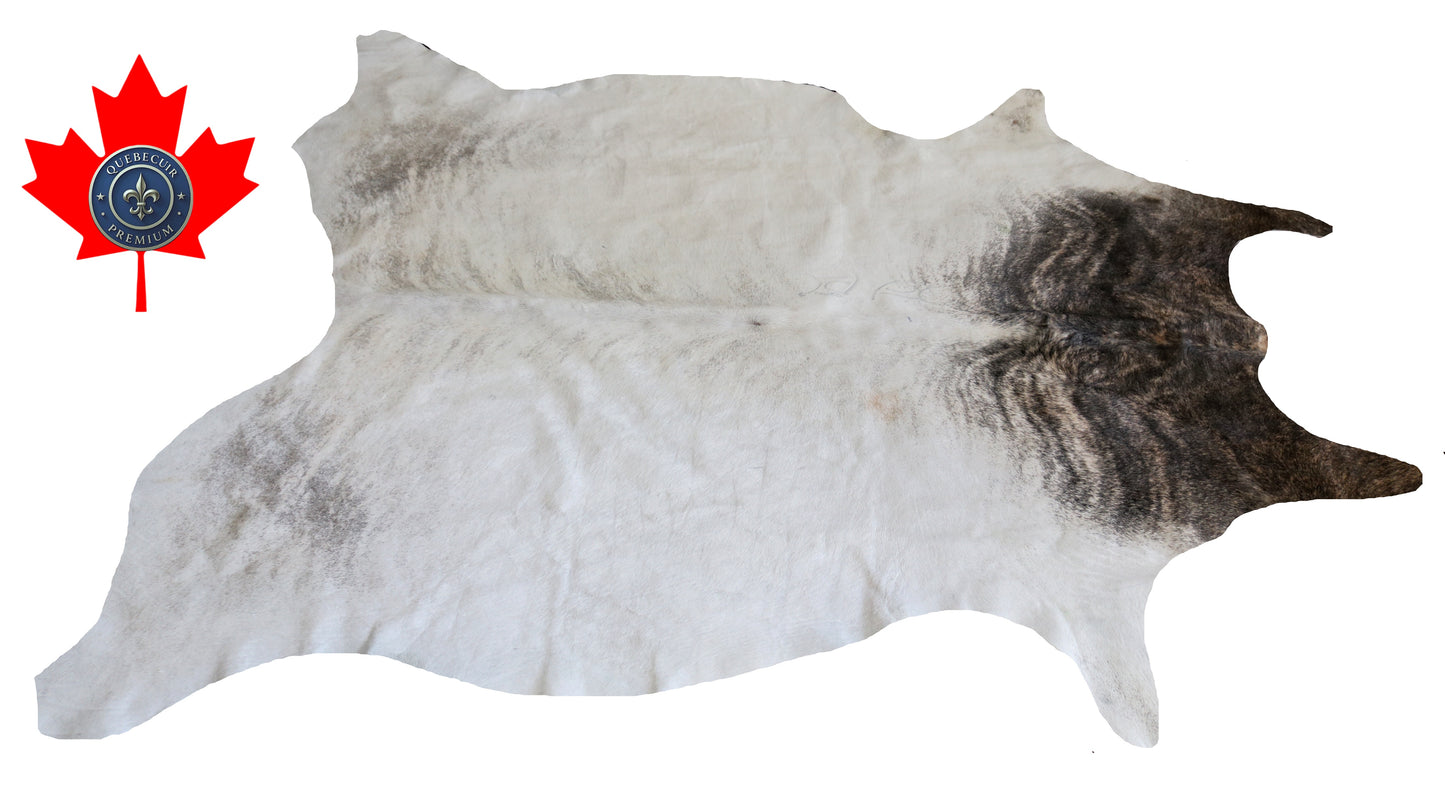 200372- Cowhide Rug Tapis Peau de Vache Collection Quebecuir Premium