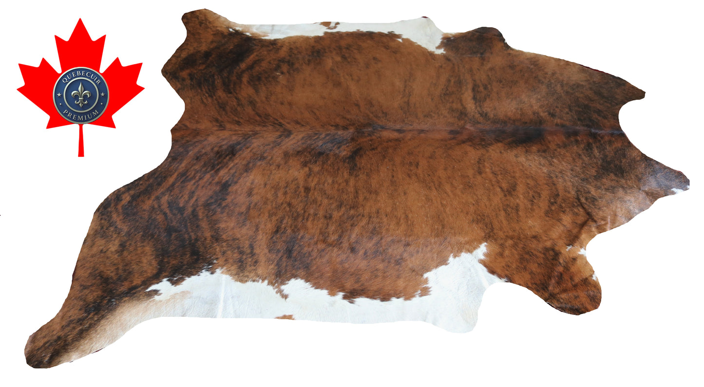 300044 - Cowhide Rug Tapis Peau de Vache Collection Quebecuir Premium