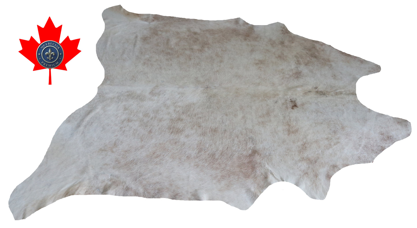 300067 - Cowhide Rug Tapis Peau de Vache Collection Quebecuir Premium