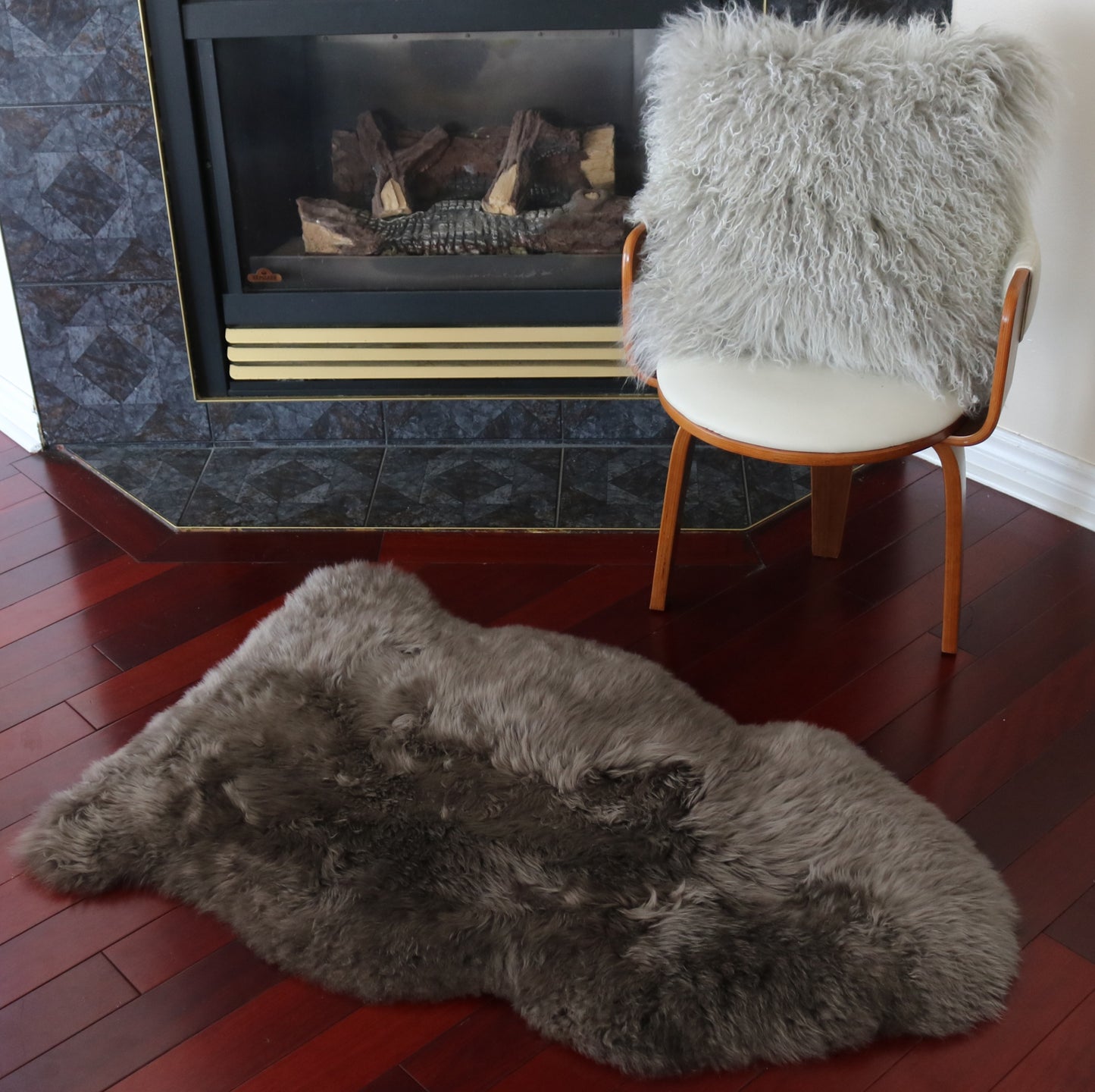 200474 Tapis GRAND peau de Mouton Sheepskin BIG SIZE Collection Quebecuir Premium BROWN X 1
