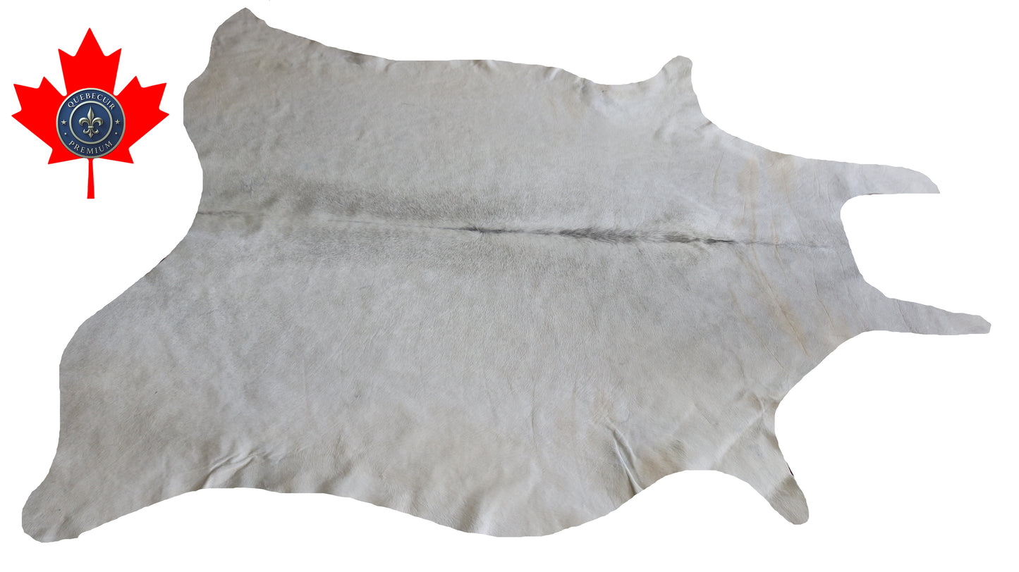 300644- Cowhide Rug Tapis Peau de Vache - Collection Quebecuir Premium