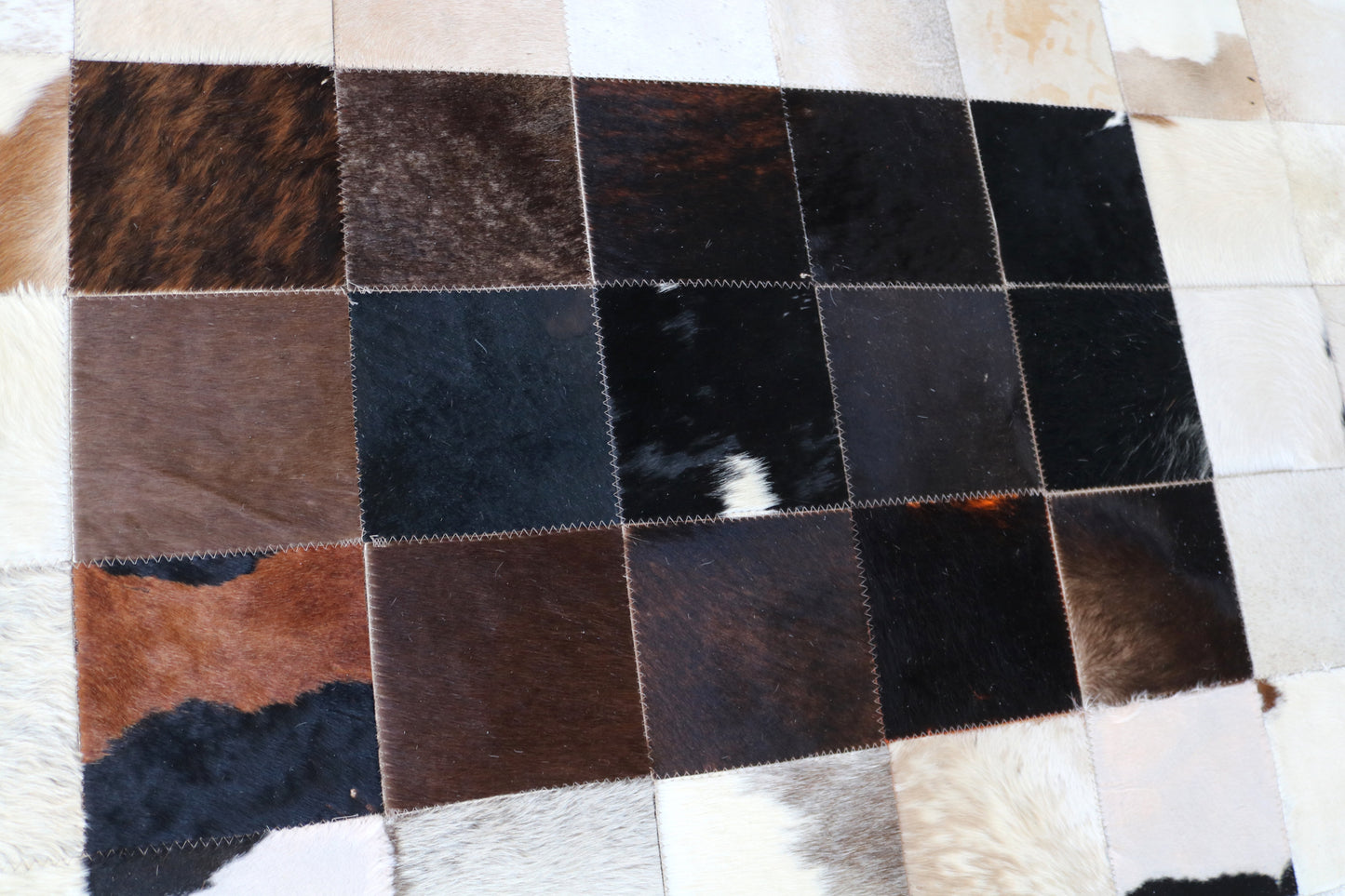 99389 Cowhide rug Patchwork Collection Quebecuir Premium
