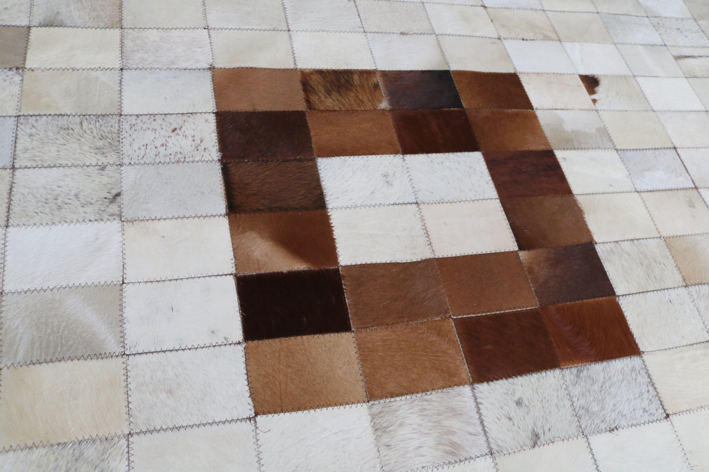 99395 Cowhide rug Patchwork Collection Quebecuir Premium