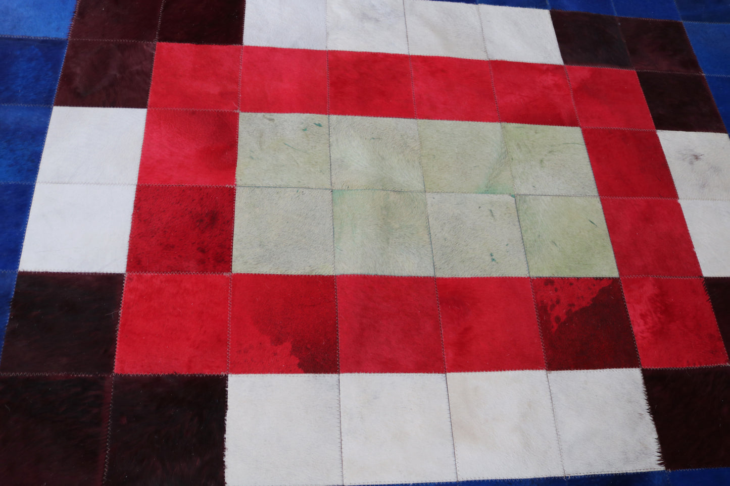 99428 Cowhide rug Patchwork Collection Quebecuir Premium