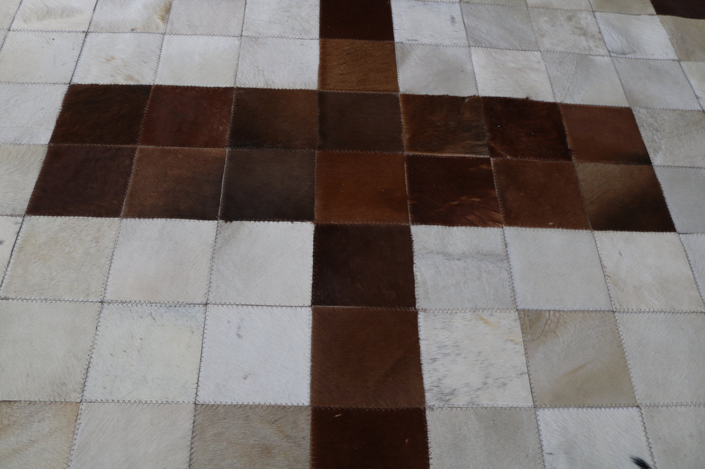 99430 Cowhide rug Patchwork Collection Quebecuir Premium