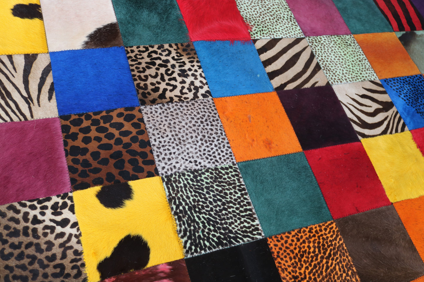 99433 Cowhide rug Patchwork Collection Quebecuir Premium