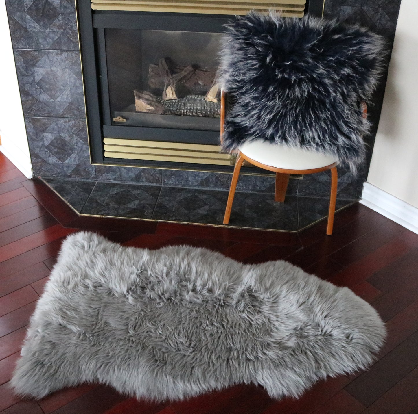 99507 Tapis GRAND peau de Mouton Sheepskin BIG SIZE Collection Quebecuir Premium GREY X 1