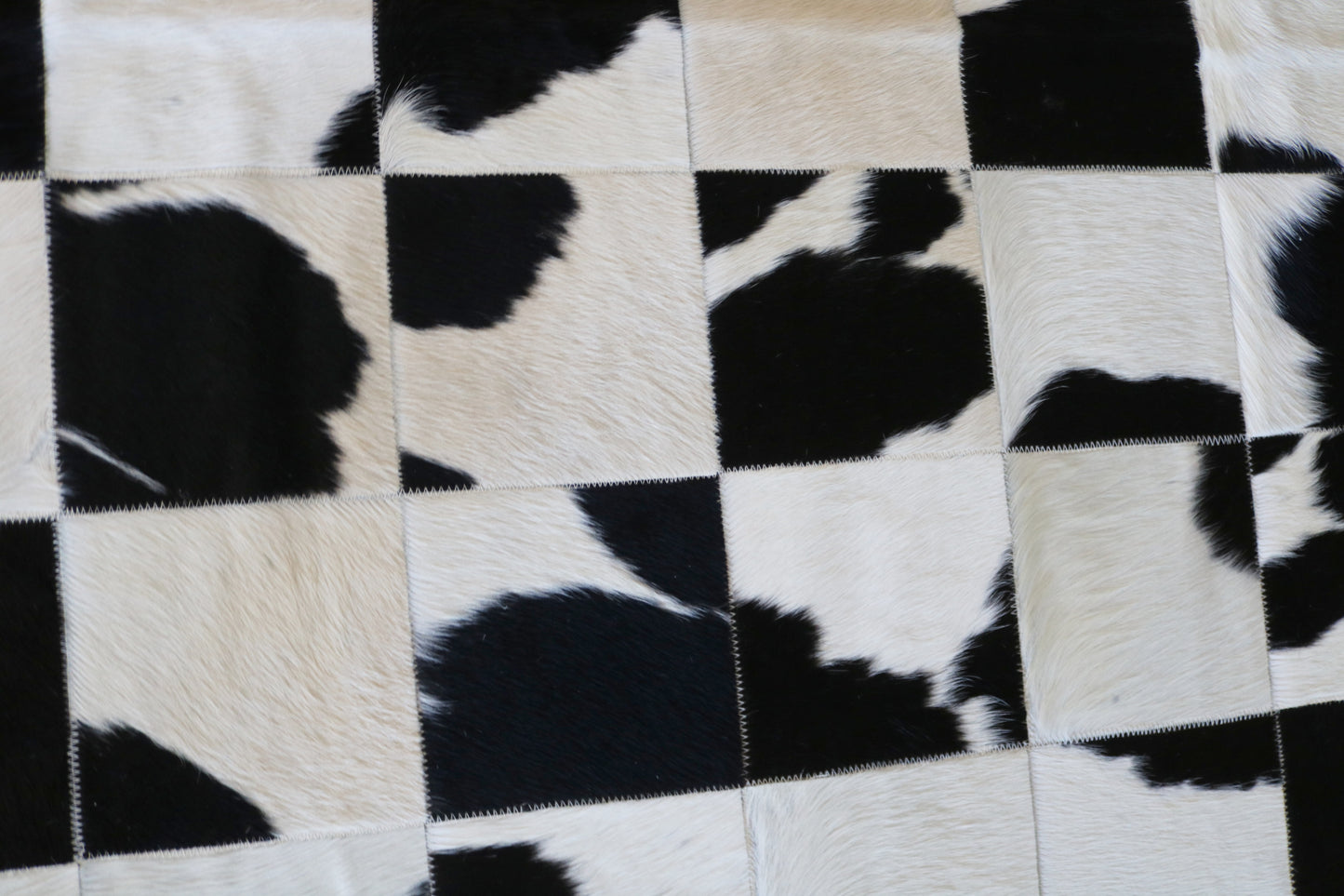 99568 Cowhide rug Patchwork Collection Quebecuir Premium SUPER BIG SIZE XXXL