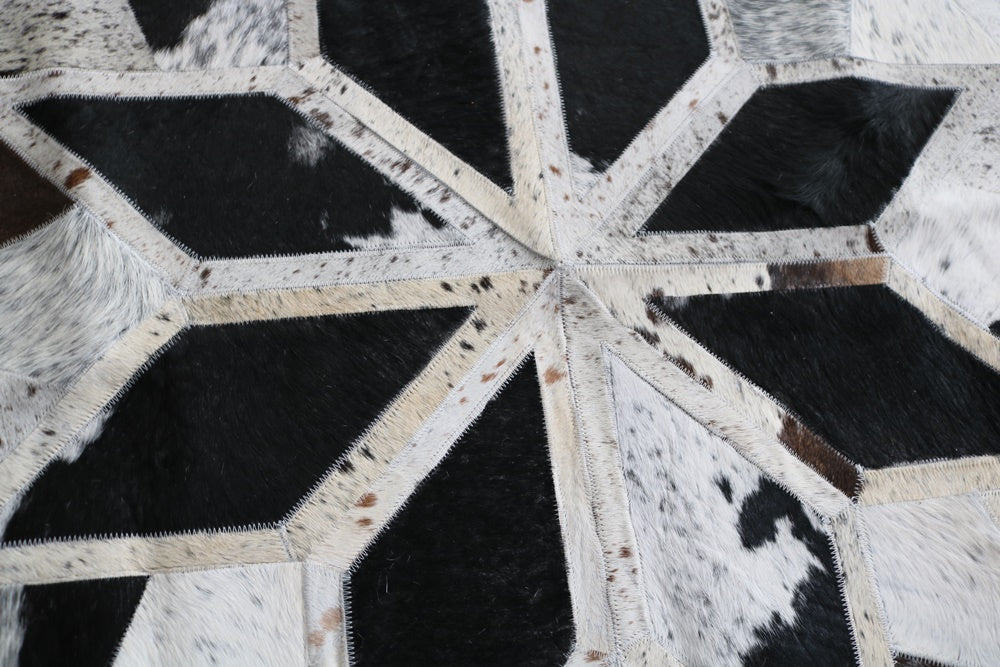 98072 Cowhide rug patchwork Collection Quebecuir Premium MANDALA ROUND