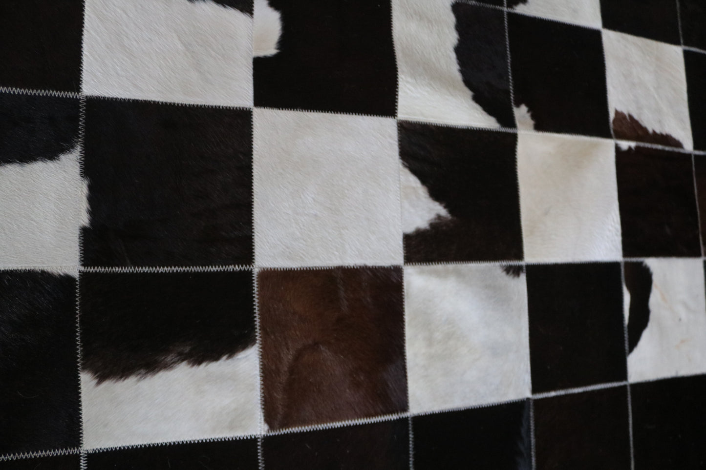 99596 Cowhide rug Patchwork Collection Quebecuir Premium SUPER BIG SIZE XXXL