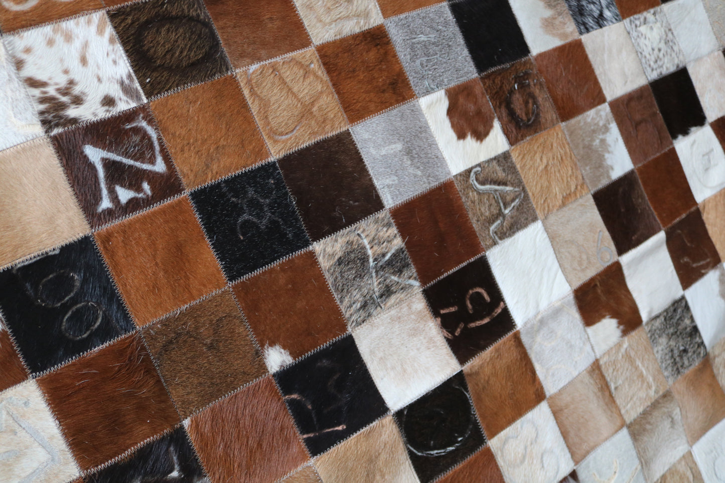 99616 Cowhide rug Patchwork Collection Quebecuir Premium BIG SIZE XXL