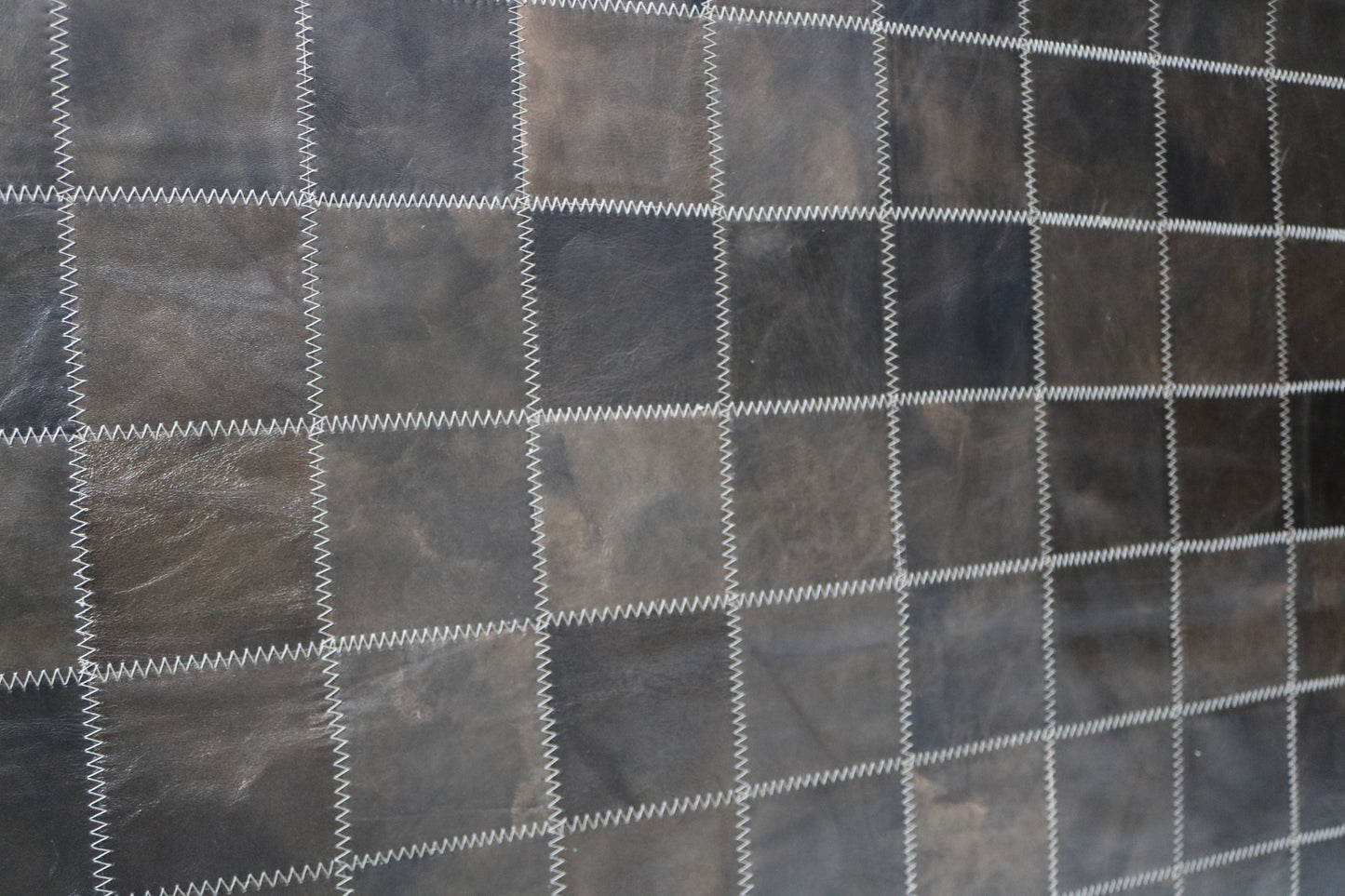 99785 Cowhide rug Patchwork Collection Quebecuir Premium