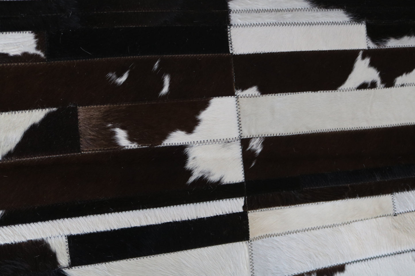99820 Cowhide rug Patchwork Collection Quebecuir Premium