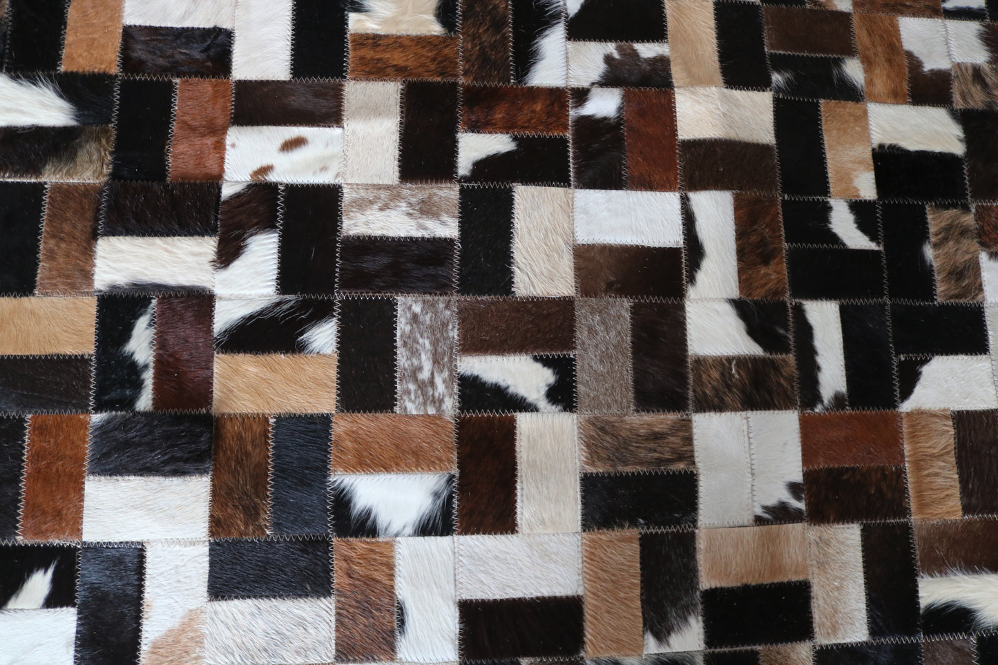 99827 Cowhide rug Patchwork Collection Quebecuir Premium