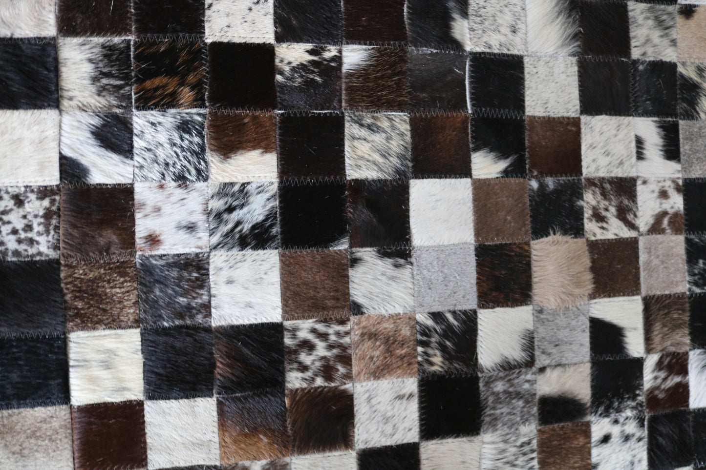 99833 Cowhide rug Patchwork Collection Quebecuir Premium