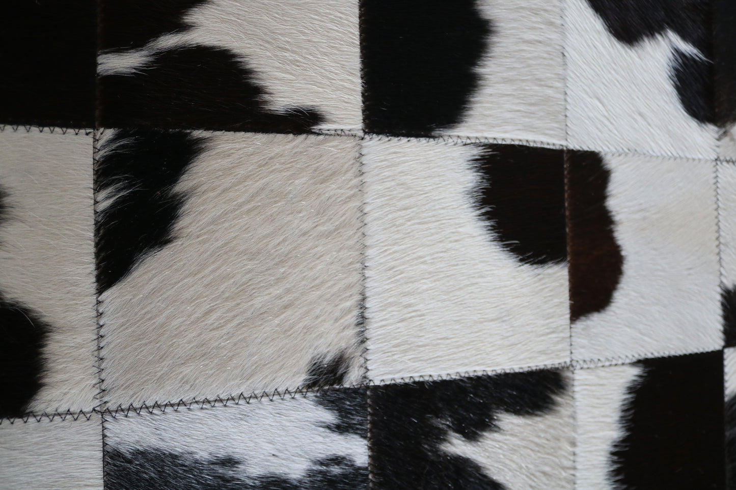 99834 Cowhide rug Patchwork Collection Quebecuir Premium