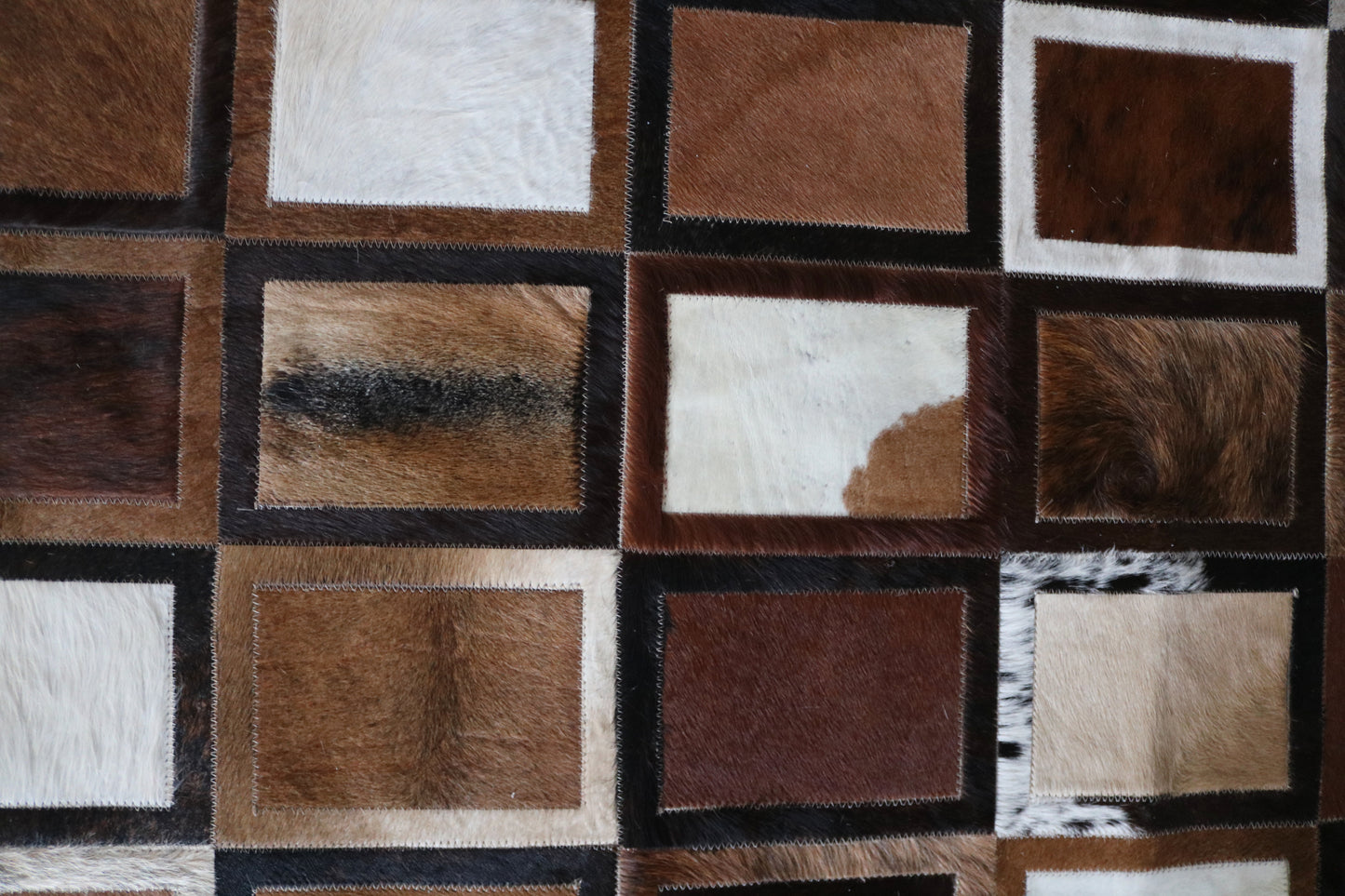 99866 Cowhide rug Patchwork Collection Quebecuir Premium