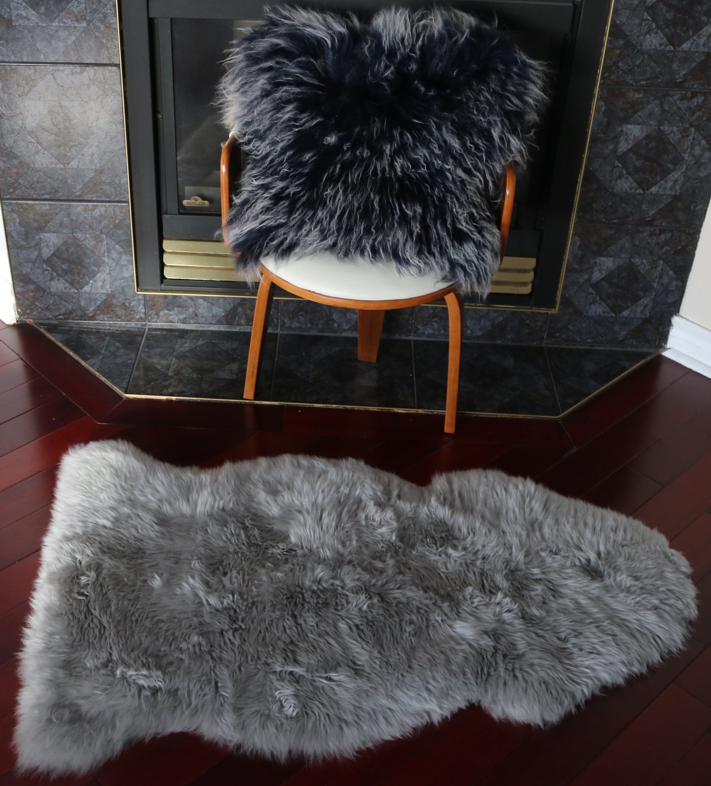 99889 Tapis GRAND peau de Mouton Sheepskin BIG SIZE Collection Quebecuir Premium GREY X 1
