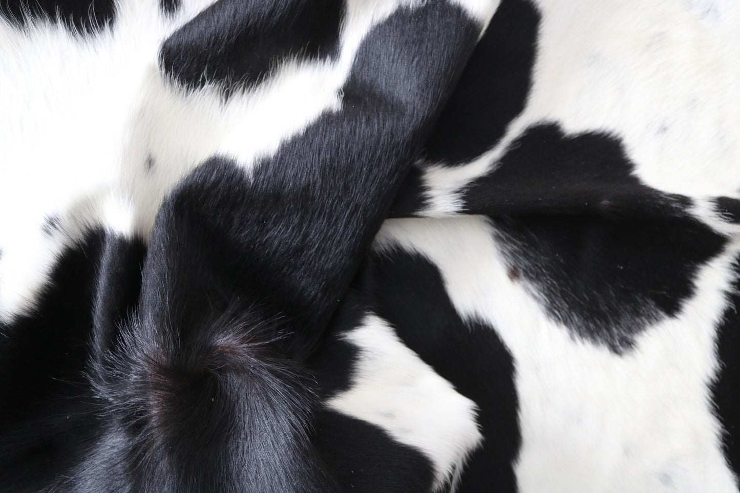 99898 Cowhide rug TRICOLOR Collection Quebecuir Premium