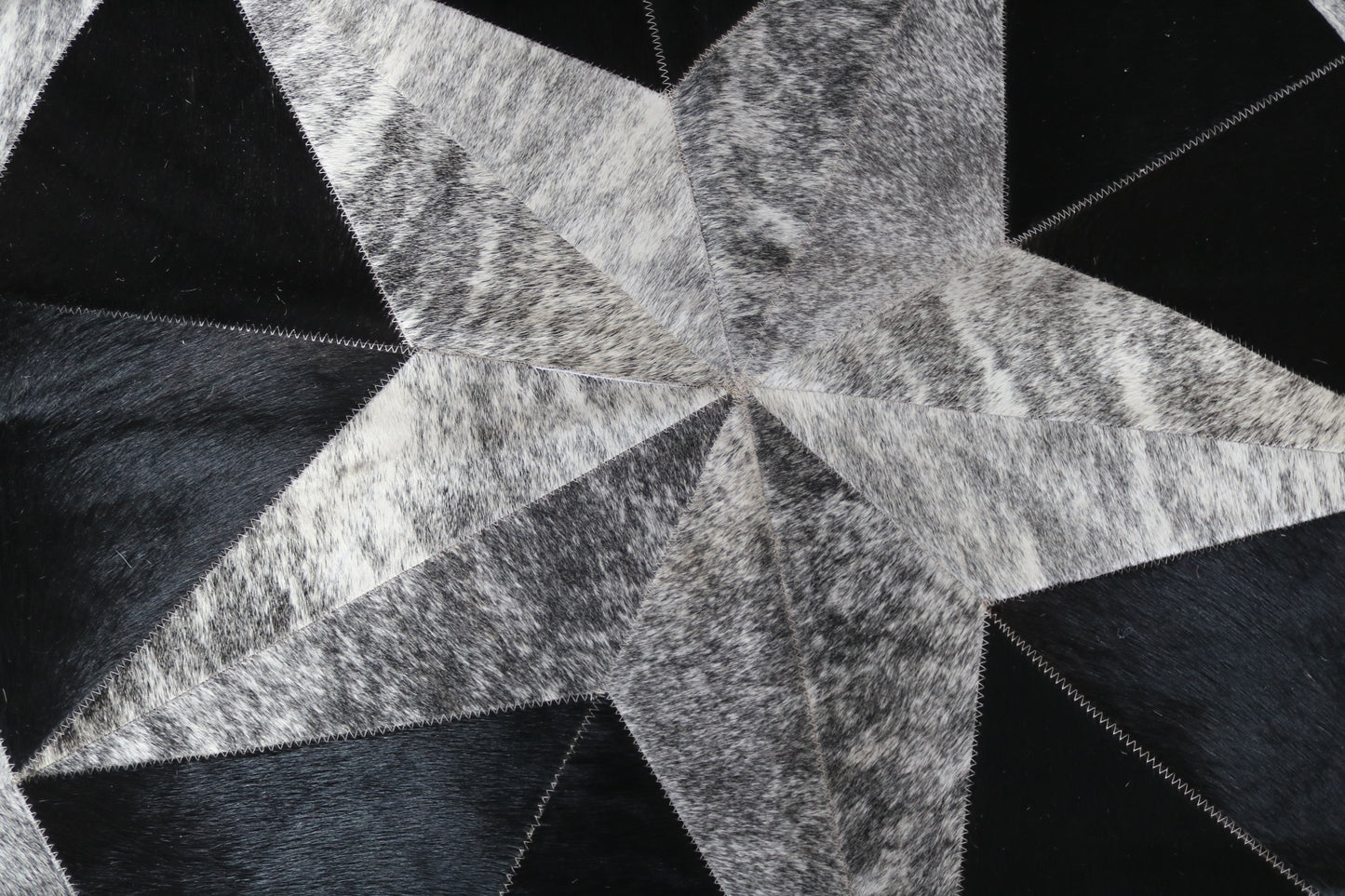 99900 Cowhide rug patchwork Collection Quebecuir Premium MANDALA ROUND