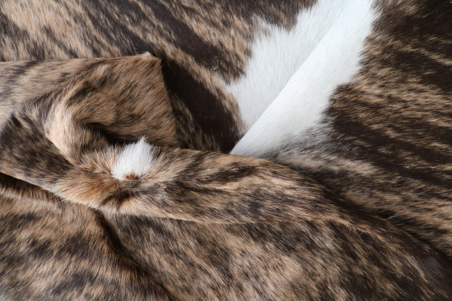 99924 Cowhide rug Collection Quebecuir Premium