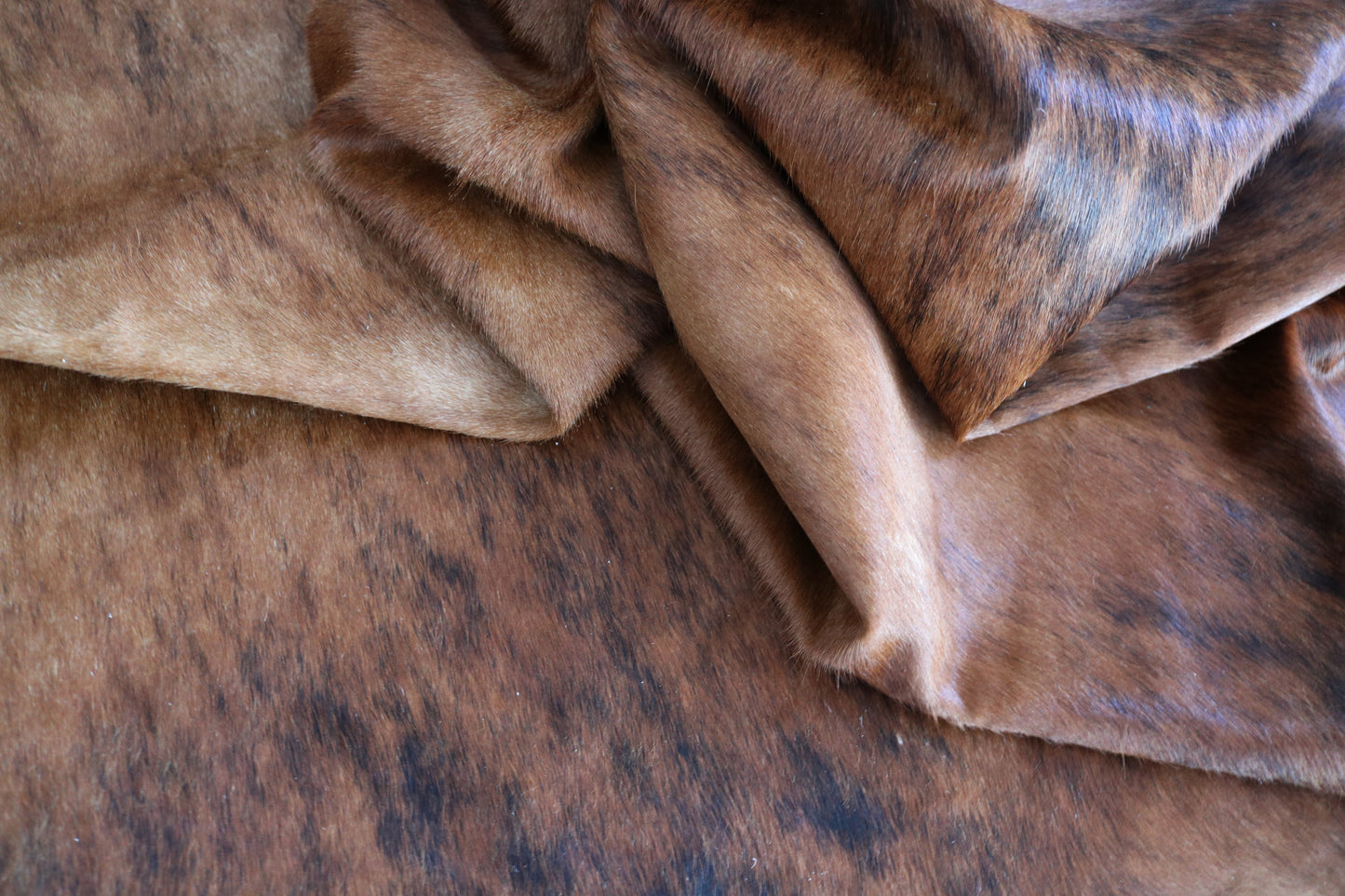 98360- Cowhide Rug BRINDLE - Collection Quebecuir Premium