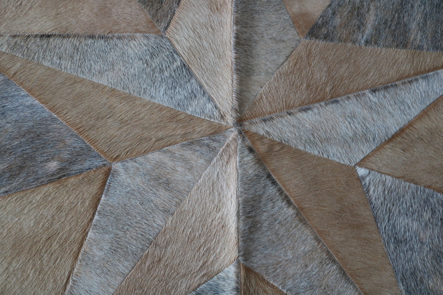 99961 Cowhide rug patchwork Collection Quebecuir Premium MANDALA ROUND BIG SIZE XXL