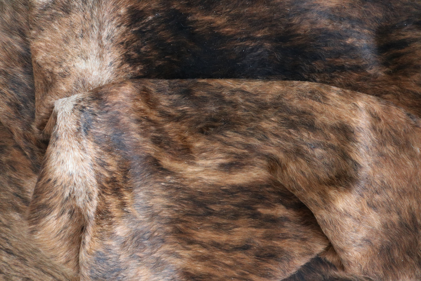 98393 - Cowhide Rug Tapis Peau de Vache TRICOLOR - Collection Quebecuir Premium