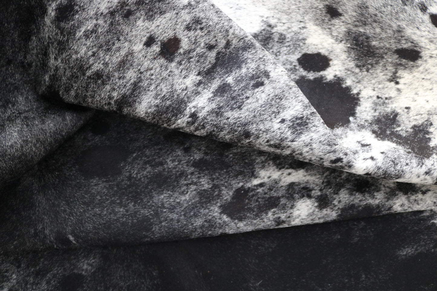 99995 Cowhide rug TRICOLOR Collection Quebecuir Premium SUPER BIG SIZE XXXL