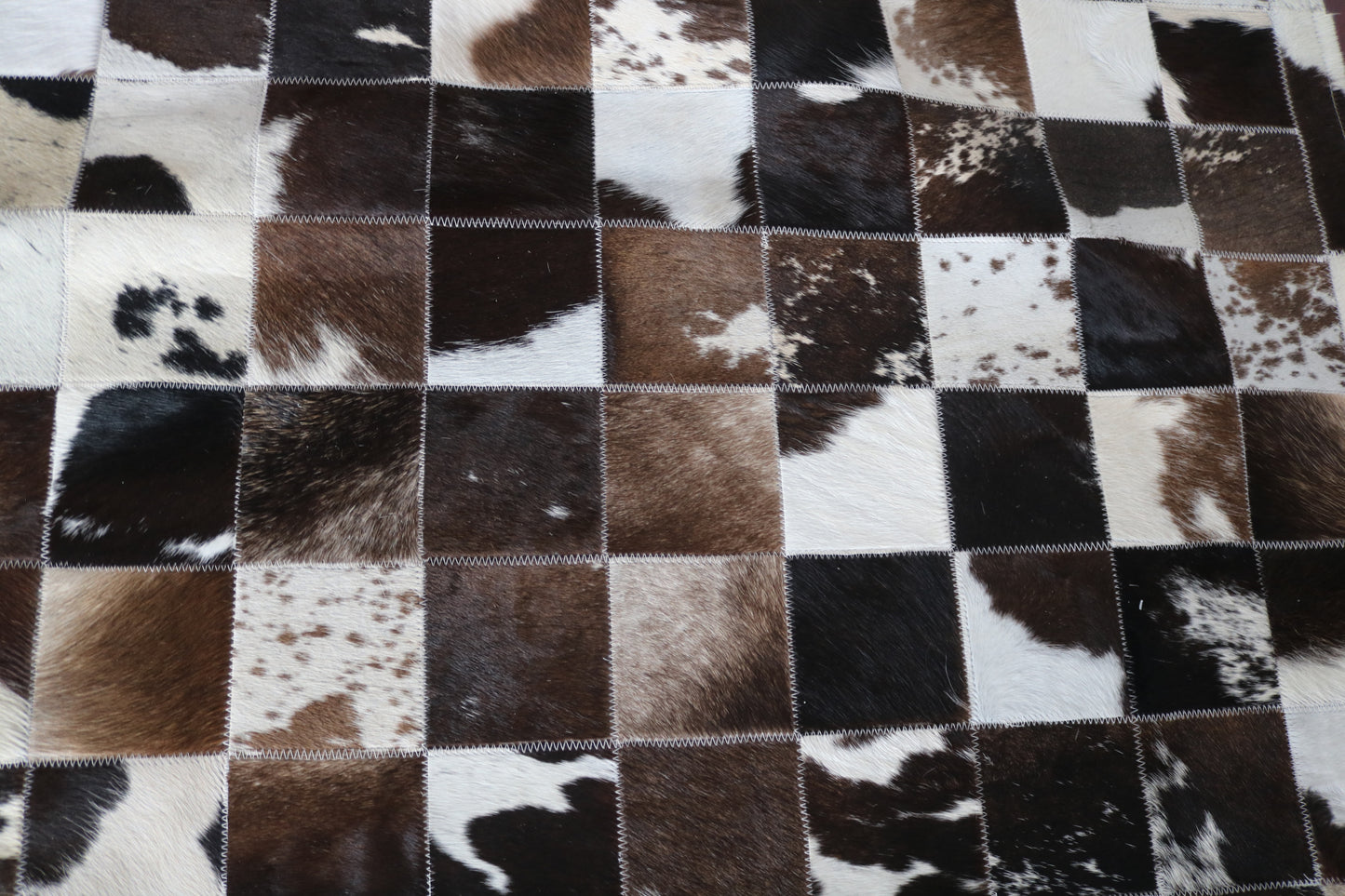 100005 Cowhide rug Patchwork Collection Quebecuir Premium