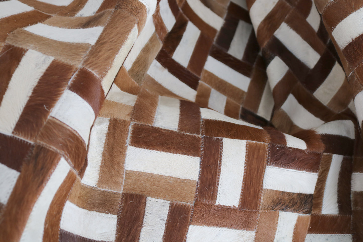 98465 Cowhide rug Tapis Peau de Vache PATCHWORK Collection Quebecuir Premium