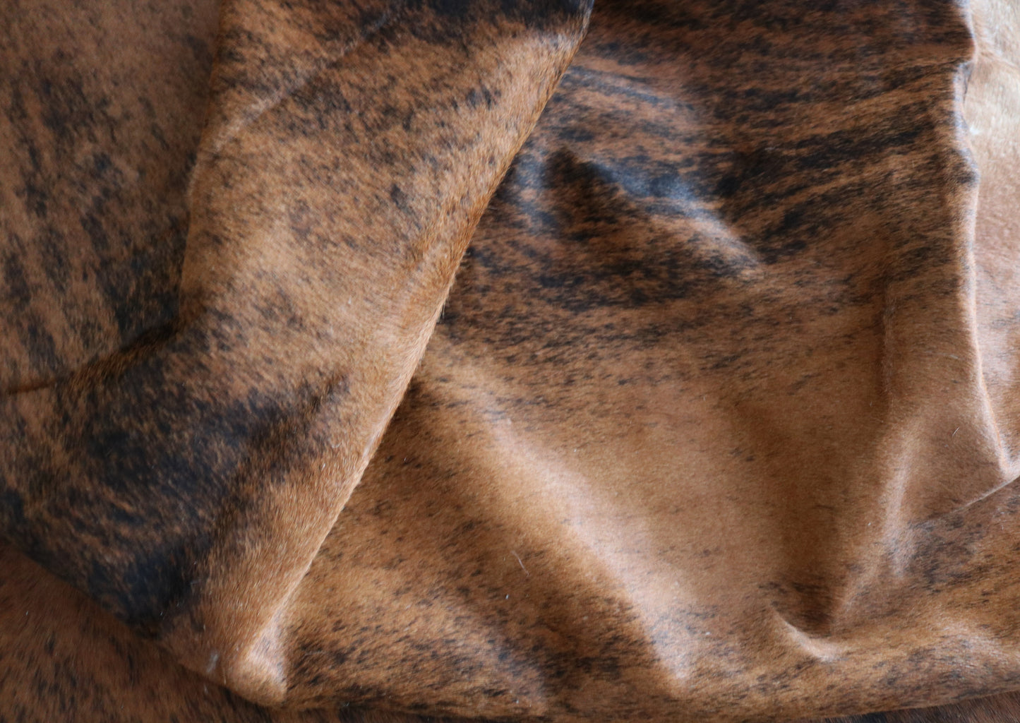 98499 - Cowhide Rug Tapis Peau de Vache BRINDLE - Collection Quebecuir Premium