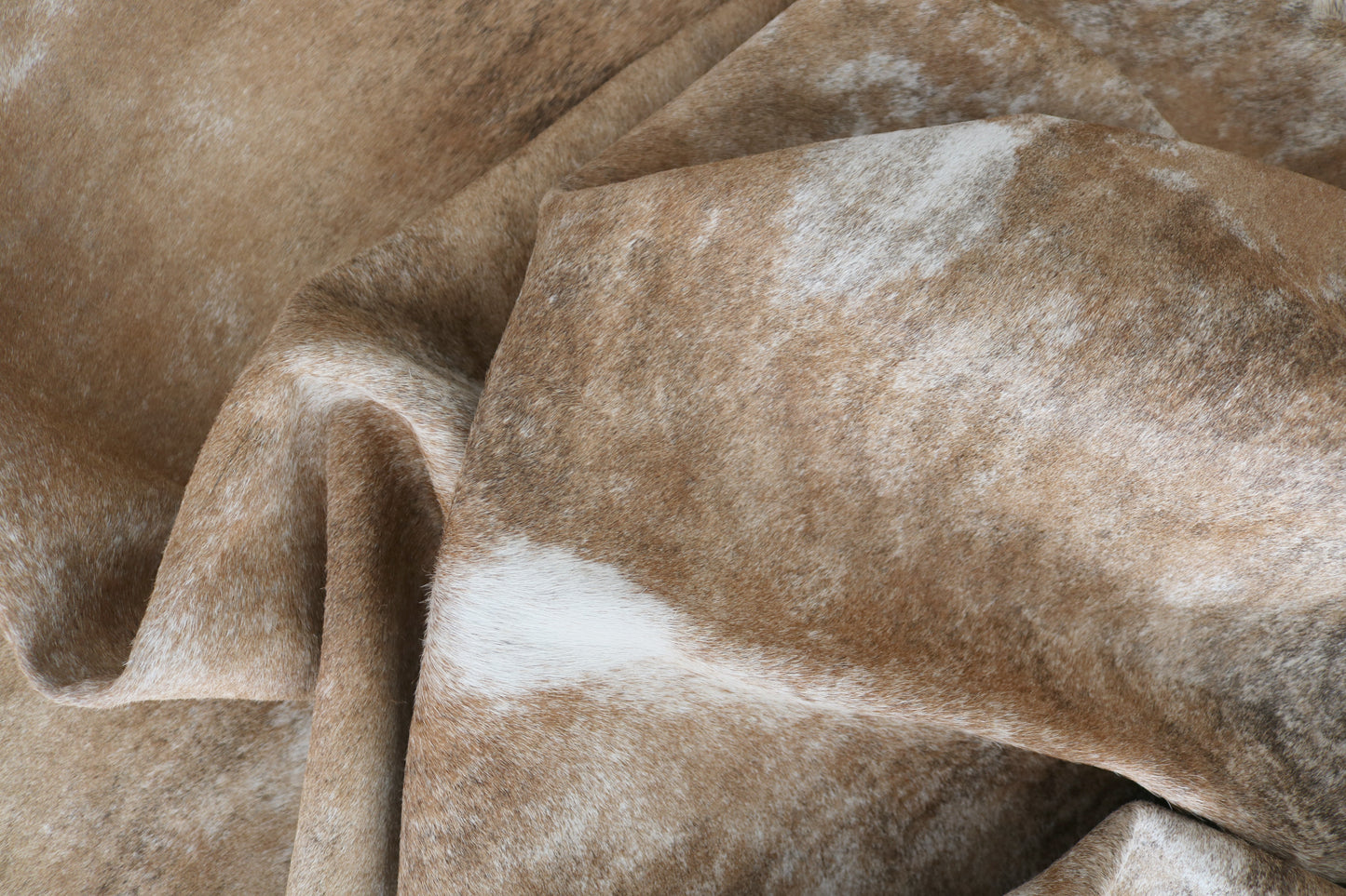 98573 - Cowhide Rug Tapis Peau de Vache BIG SIZE XXXL TRICOLOR - Collection Quebecuir Premium