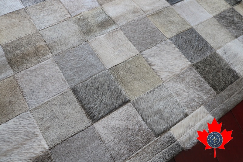 100063 Cowhide Patchwork Rug. Collection Quebecuir Premium
