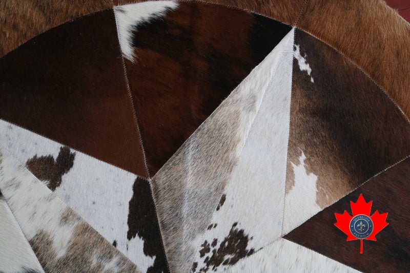 301047 Cowhide patchwork rug MANDALA ROUND. Quebecuir Premium Collection