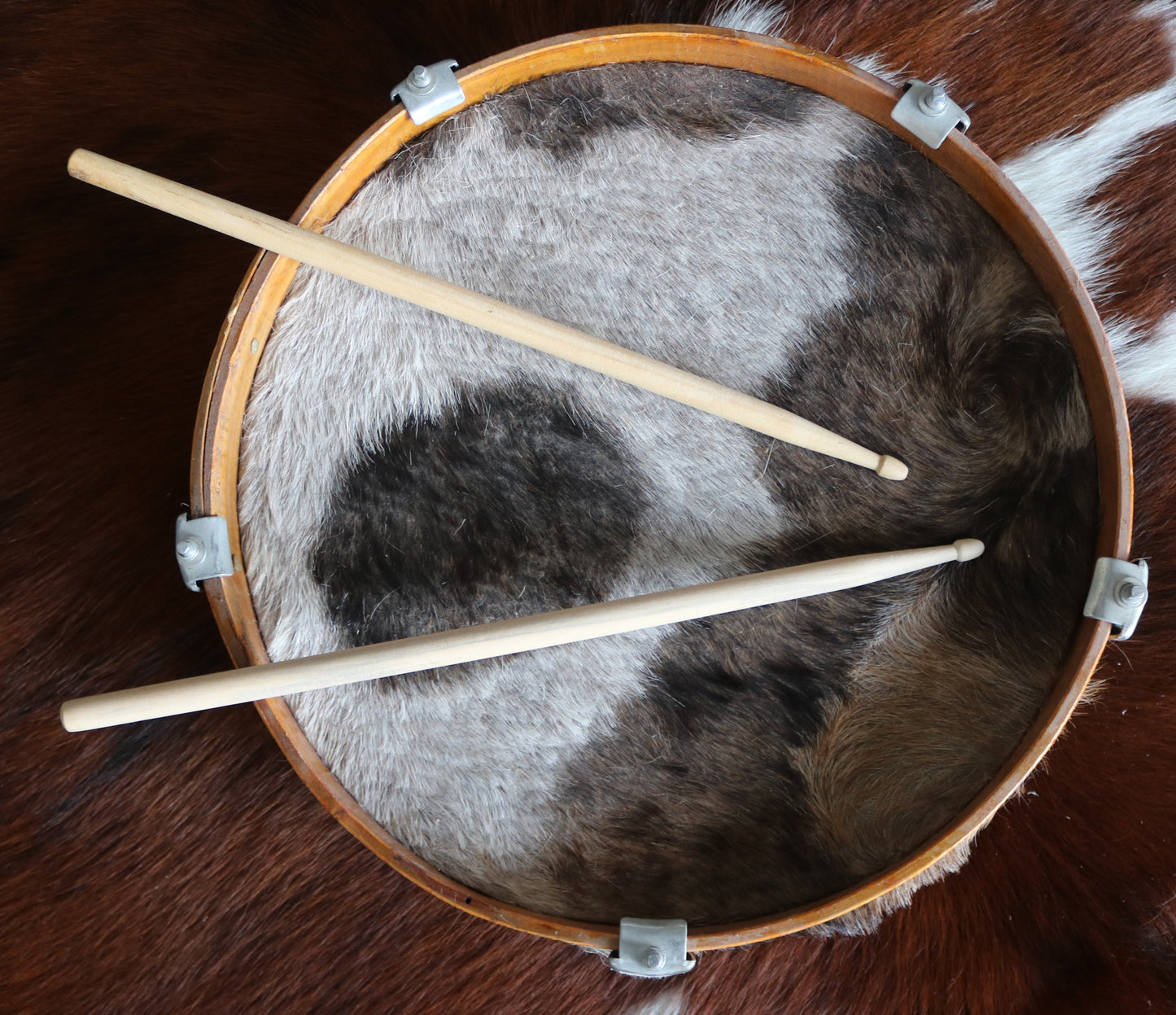 100242 16" Cowhide Drum Bombo Leguero - Tambour en peau de vache Bombo Leguero