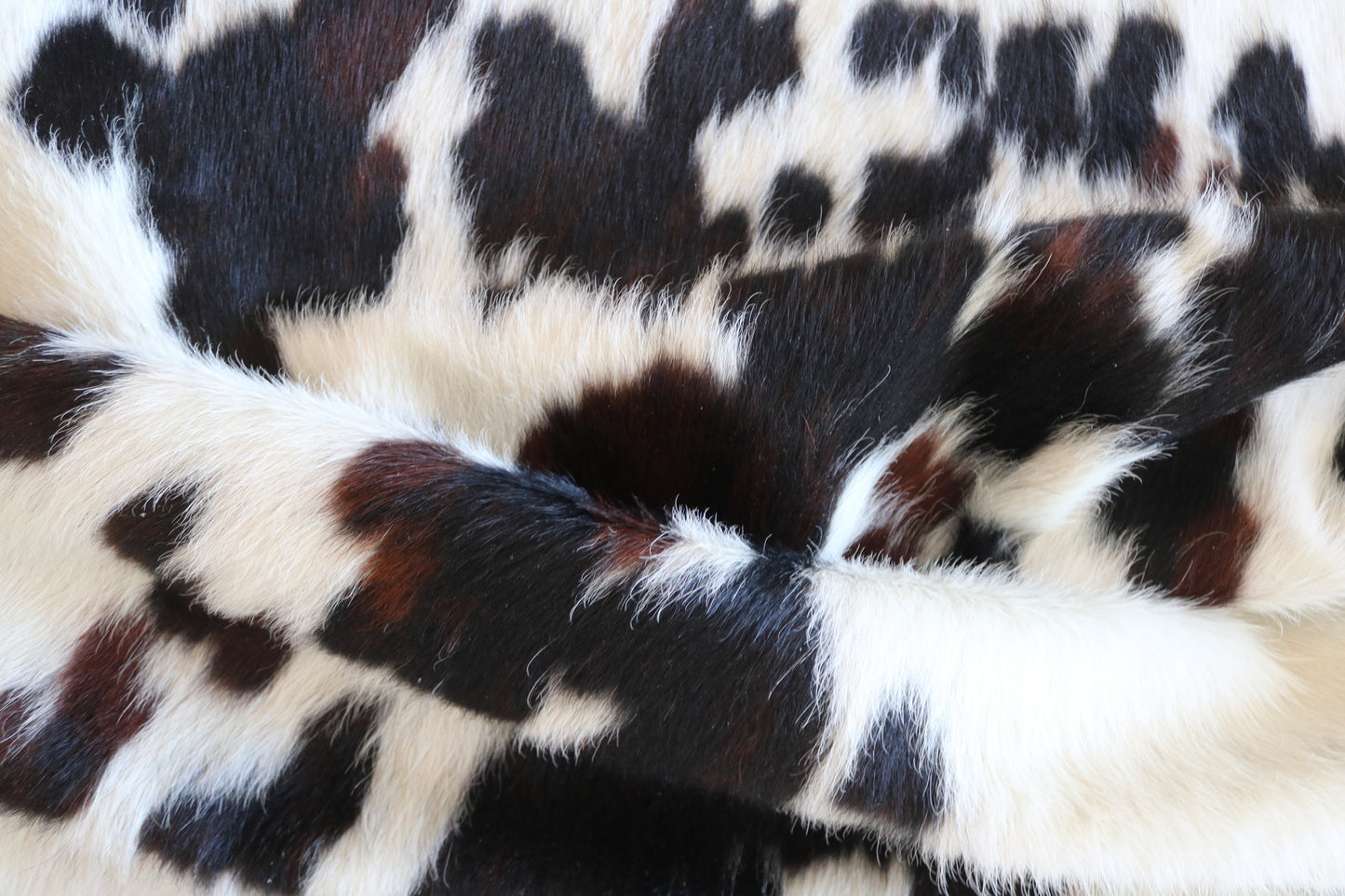 200615 -   Cowhide Rug - Quebecuir Premium Collection