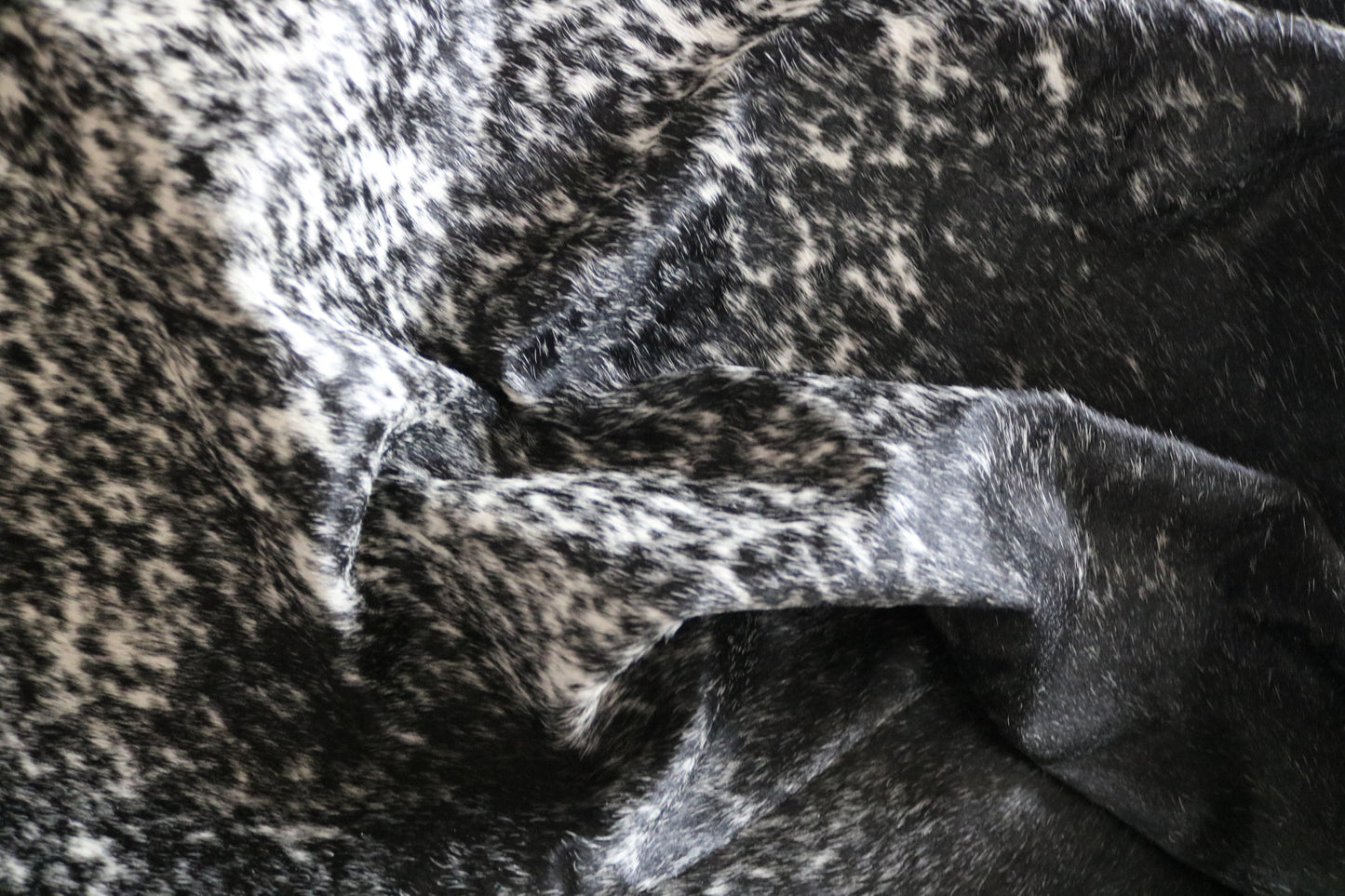 200623 - SUPER BIG  SIZE XXXL TRICOLOR  Cowhide Rug - Quebecuir Premium Collection