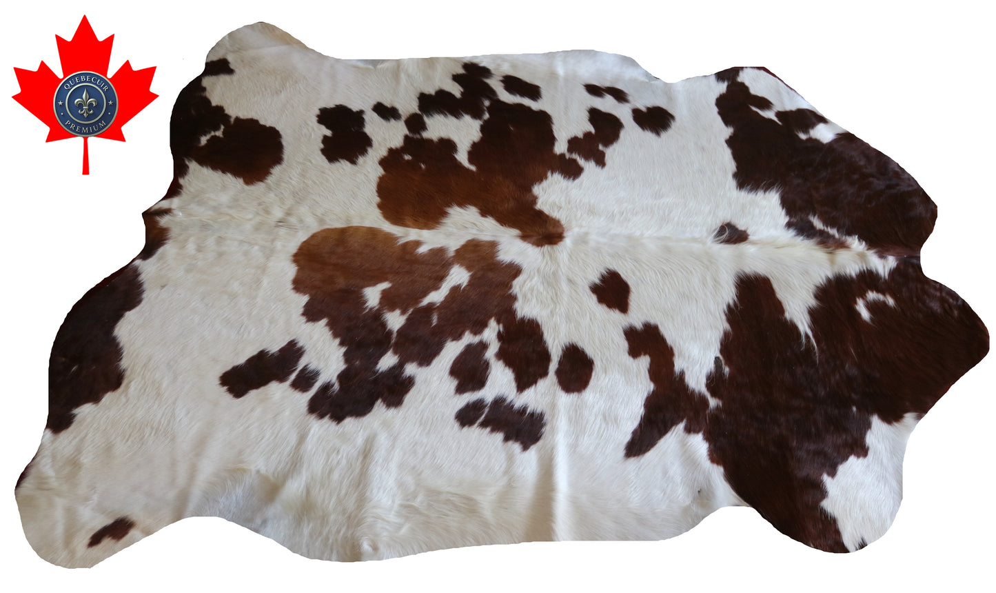 200629 -   Cowhide Rug - Quebecuir Premium Collection
