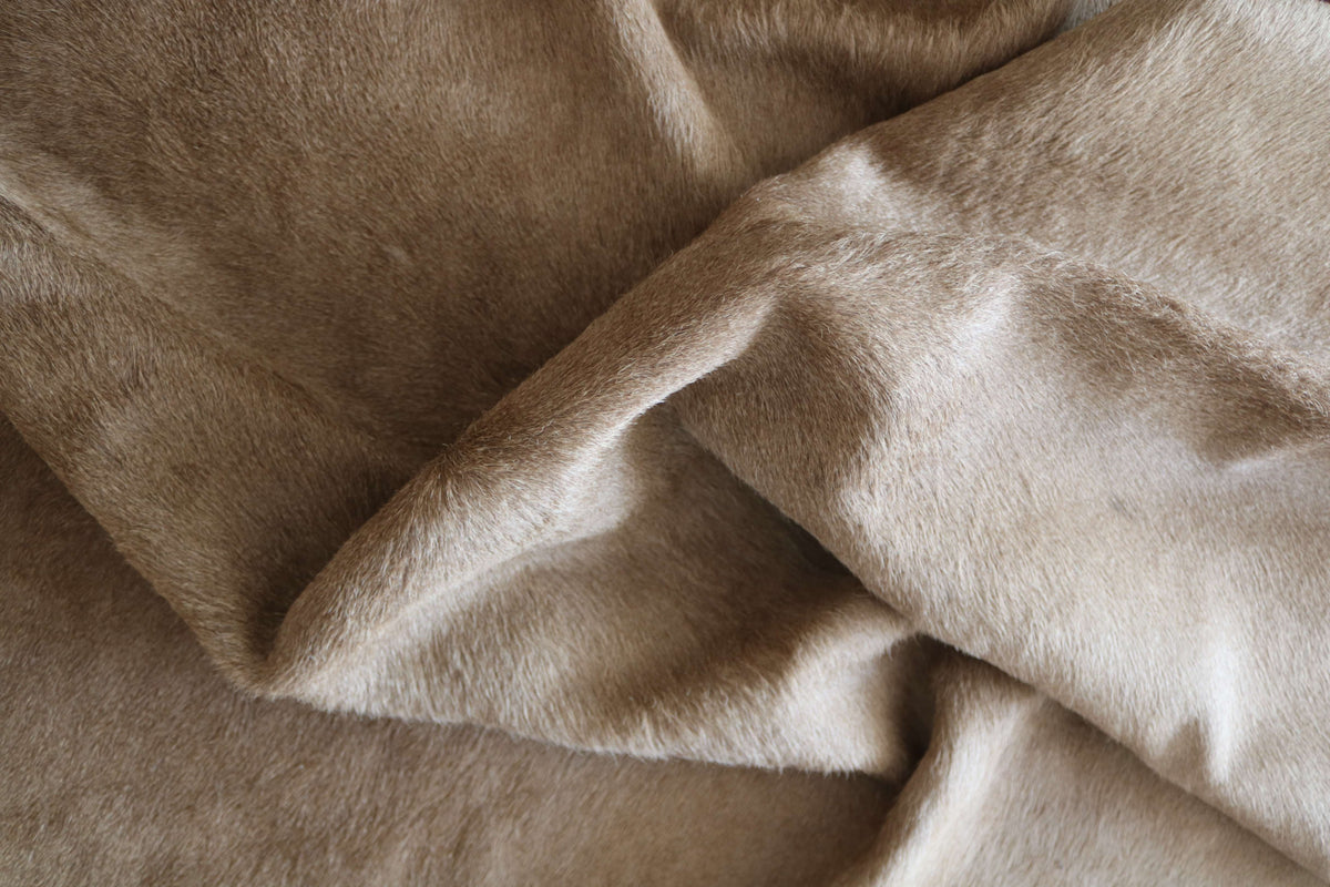 100326- CHAROLAIS  Cowhide Rug - Quebecuir Premium Collection