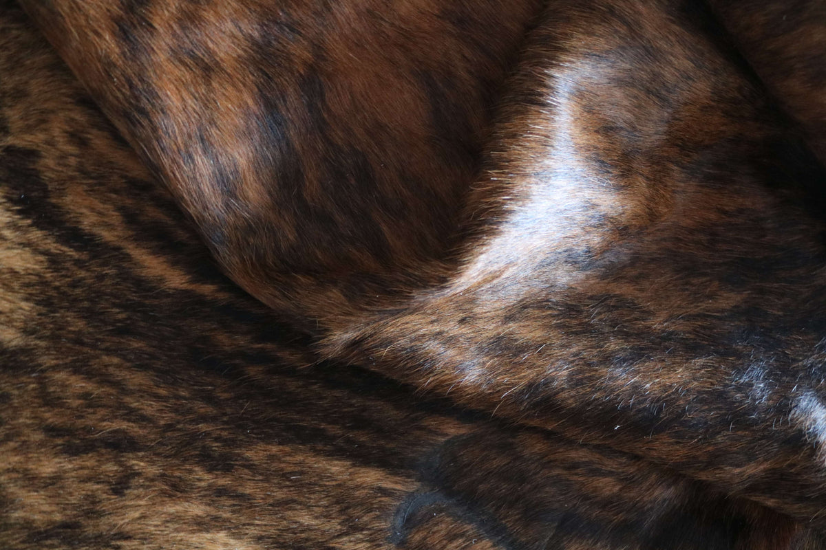 100328-   Cowhide Rug - Quebecuir Premium Collection