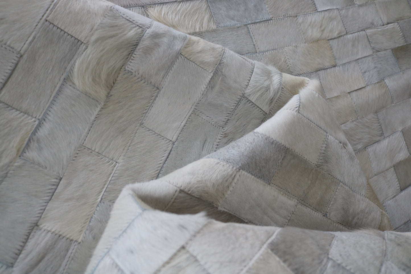 99005  Cowhide rug Tapis Peau de Vache   PATCHWORK Collection Quebecuir Premium