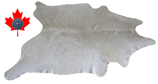 200425 - Cowhide Rug Tapis Peau de Vache     Collection Quebecuir Premium