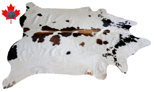 300045 - Cowhide Rug Tapis Peau de Vache     Collection Quebecuir Premium