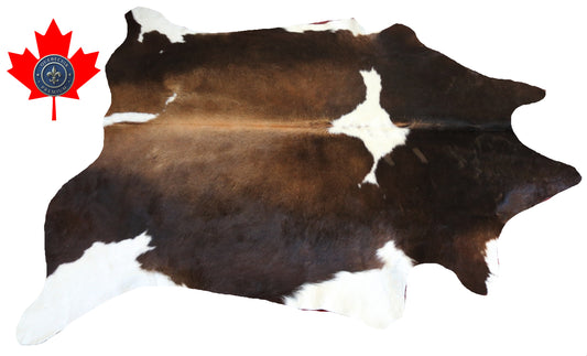 300057- Cowhide Rug Tapis Peau de Vache     Collection Quebecuir Premium