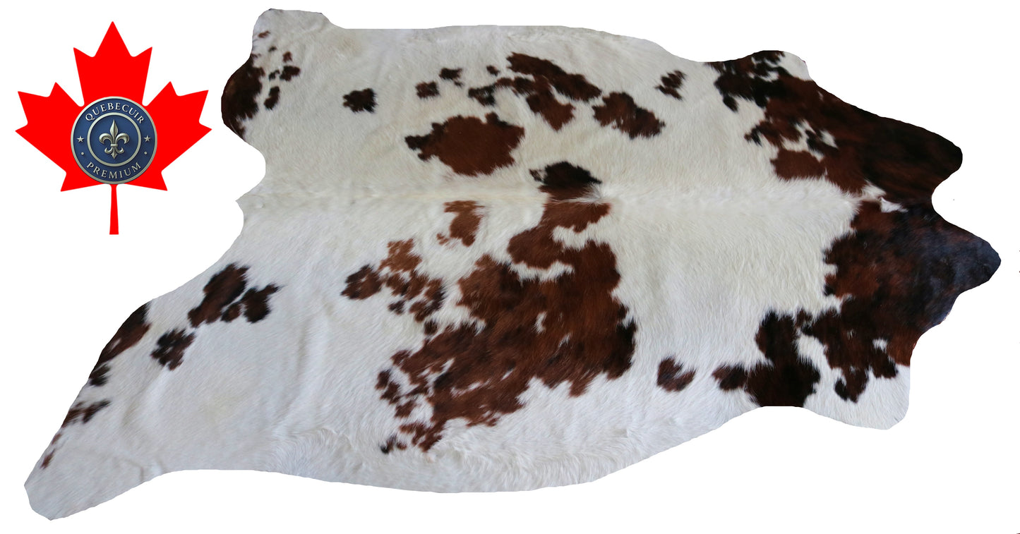 99063 - Cowhide Rug Tapis Peau de Vache  Collection Quebecuir Premium