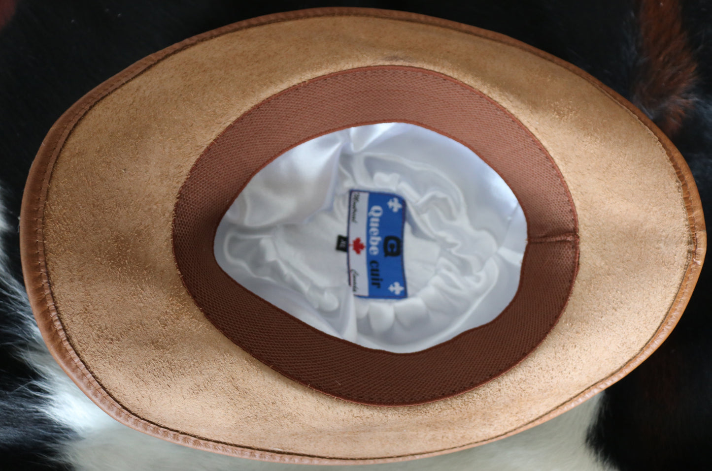 99108- Chapeau Hat  Collection Quebecuir Premium